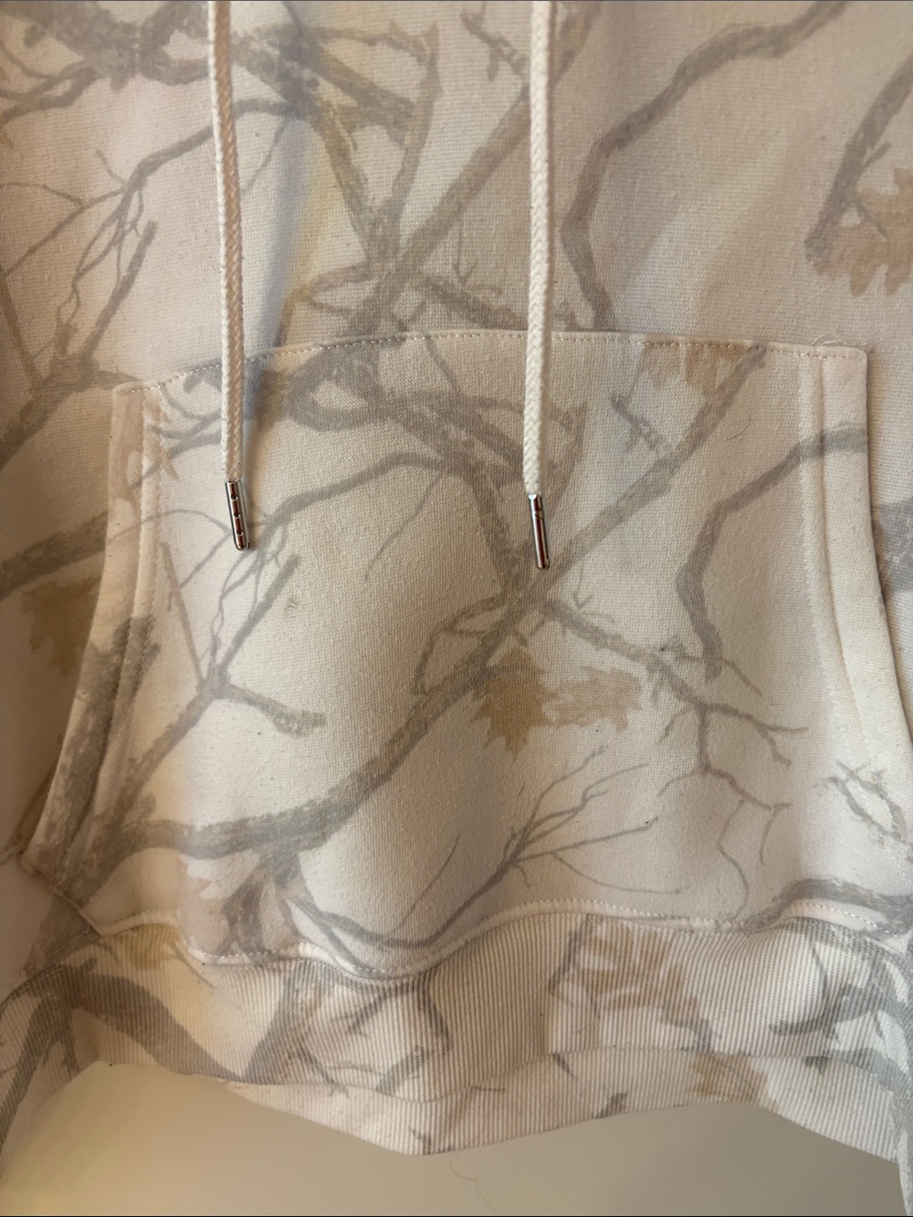 Women’s Hooded Sweatshirt in Cream Branch Print - Picture 4 of 5